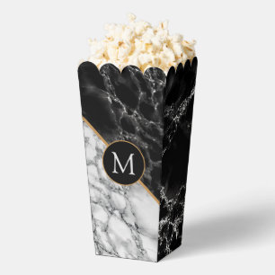 Personalisierter Letter Popcorn Box Schwarz-weiß M Geschenkschachtel