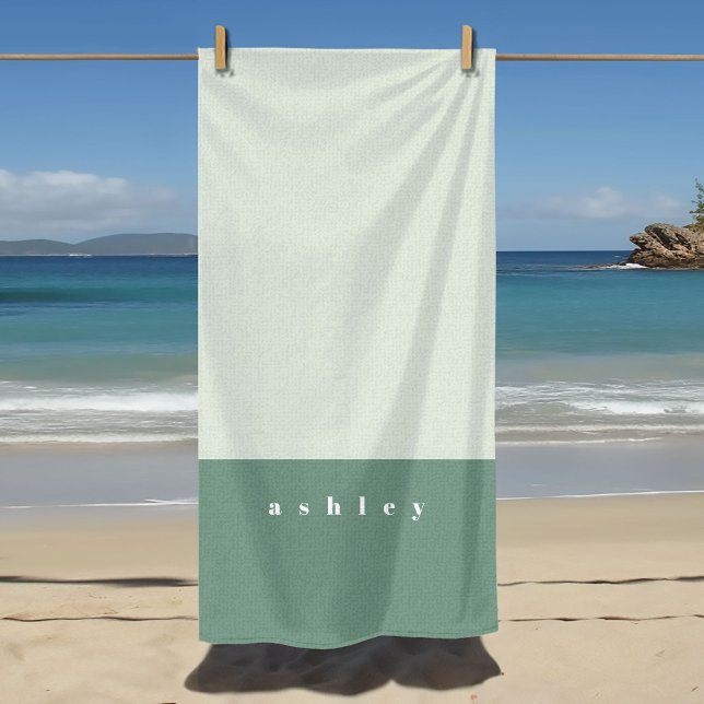 Personalisierter Minusfarbblock Strandtuch (Green color block personalized name beach towel.)
