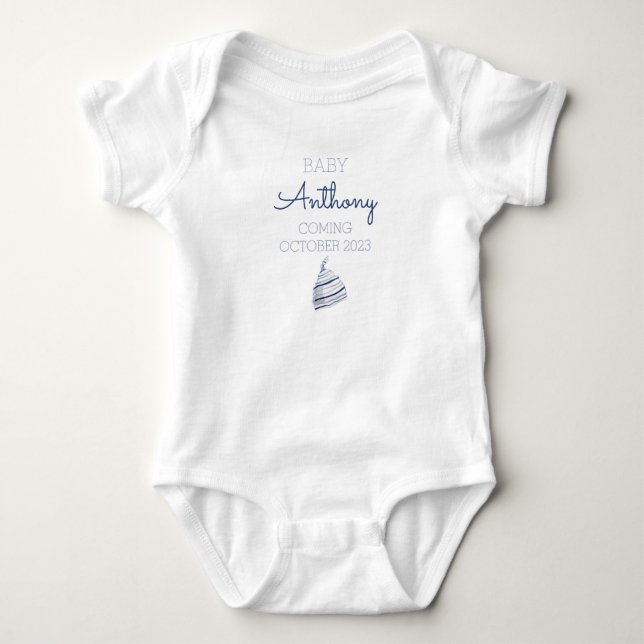 Personalisierter Nachname Ankündigung Baby Boy Hat Baby Strampler (Vorderseite)