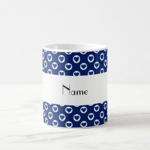 Personalisierter Name: blaue Herzpolka-Punkte Tasse