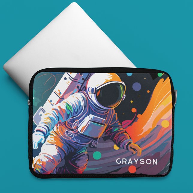 Personalisierter Name des modernen Astronauten Laptopschutzhülle (Von Creator hochgeladen)