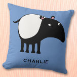 Personalisierter Name des Tapir Kissen<br><div class="desc">Ein niedliches malayisches Tapir für Tierfreunde und gefährdete Wildtiere. Originelle Kunst von Nic Squirrell. Ändern Sie den Namen oder den Text,  und ändern Sie die Hintergrundfarbe im Entwurfswerkzeug,  um sie anzupassen.</div>