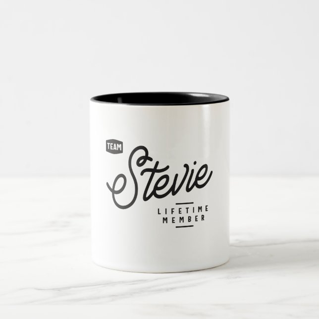 Personalisierter Name des Teams Stevie Lifetime Zweifarbige Tasse (Mittel)