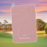 Personalisierter Name Golfklubs Dusty Rose Rosa Golfhandtuch<br><div class="desc">Personalisieren Sie den Namen in klassischer Typografie,  um ein einzigartiges Golfgeschenk zu schaffen und für jeden Golfer zu behalten. Entwickelt von Thisisnotme©</div>
