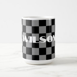 personalisierter Name grau und schwarz kariert  Kaffeetasse