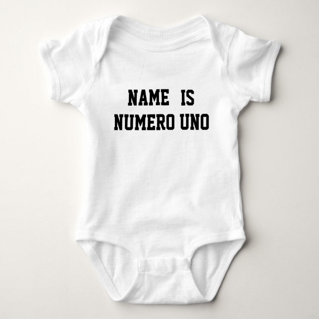 Personalisierter Name ist Numero Uno Baby Strampler (Vorderseite)