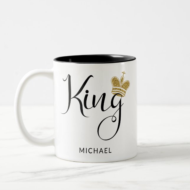 Personalisierter Name König mit Goldkrone Glitzer Zweifarbige Tasse (Links)