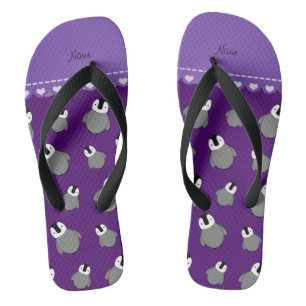 Personalisierter Name lila Pinguine Flip Flops