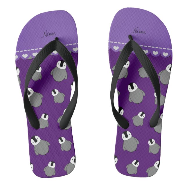 Personalisierter Name lila Pinguine Flip Flops (Fußbett)