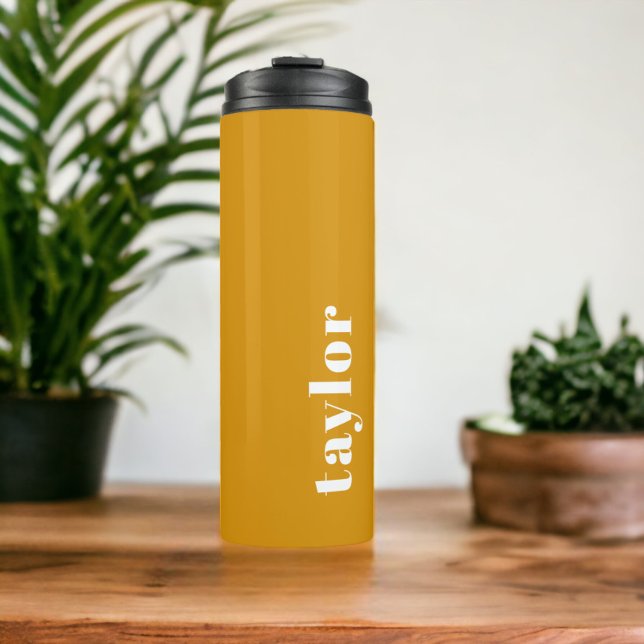 Personalisierter Name modern einfach und modern Thermosbecher (Personalized Name Modern Simple And Trendy Thermal Tumbler from Ricaso. Customize with own name)