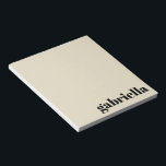 Personalisierter Name Schwarz/Beige: Bold Typograf Notizblock<br><div class="desc">Bold Modern Typografy Personalisiert Name Notepad in Schwarz und Beige</div>