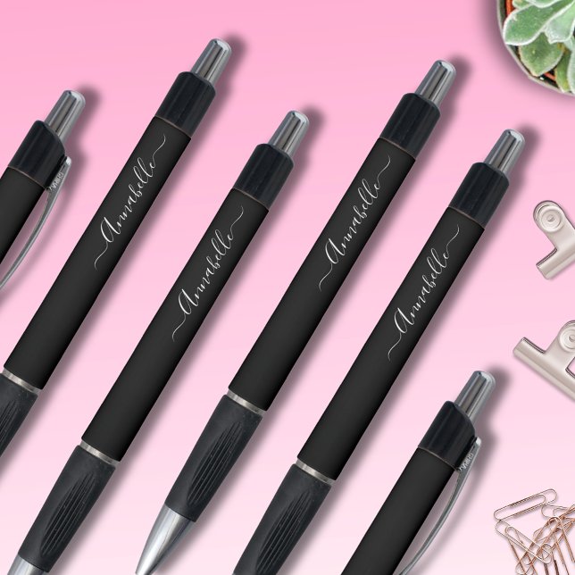 Personalisierter Name Schwarz/Weiß Kugelschreiber (Custom personalized pens with stylish script text. Just add your own name.  Colors can be changed. )