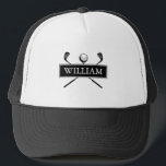 Personalisierter Name Schwarz-weißer Golfball und  Truckerkappe<br><div class="desc">Personalisieren Sie den Namen,  um ein großartiges Golfgeschenk zu schaffen und zu behalten. Entwickelt von Thisisnotme©</div>