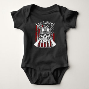 Personalisierter NAME Soldier Skull Duale Guns USA Baby Strampler