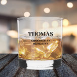 Personalisierter Name Stilvoller Trauzeuge Vorschl Whiskyglas<br><div class="desc">Suchen Sie eine einzigartige Möglichkeit, Ihre Freunde zu Ihrem Trauzeuge fragen? Karo aus unserer personalisierten Whisky Brille! Fügen Sie ihren Namen, das Datum und die Rolle, um ein wirklich besonderes Geschenk, das sie Liebe. Unser stilvolles, klassisches und modernes Design ist perfekt für jedes Hochzeitsthema. Diese Brillen ergänzen jedes Trauzeuge Geschenk....</div>