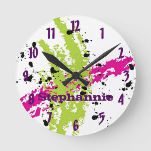 Personalisierter Name Uhr Pink Lime Green Paint