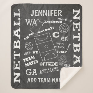 Personalisierter Netball-Chalkboard-Stil Sherpadecke