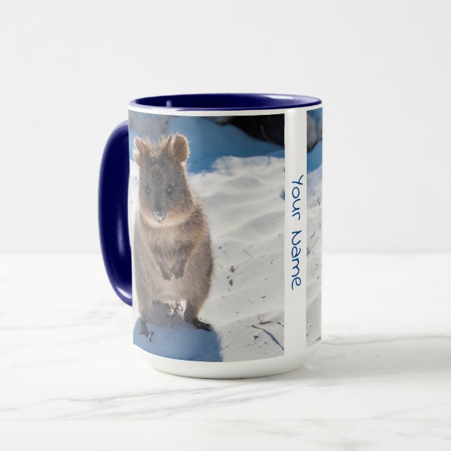Personalisierter niedlicher und glücklicher Quokka Tasse (Vorderseite Links)