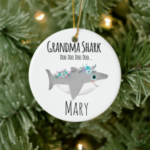 Personalisierter Oma-Hai Doo Doo Doo Keramik Ornament