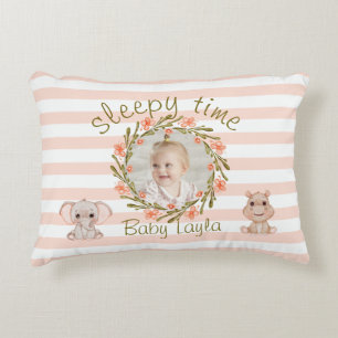 Personalisierter Peach und White Baby Individuelle Dekokissen
