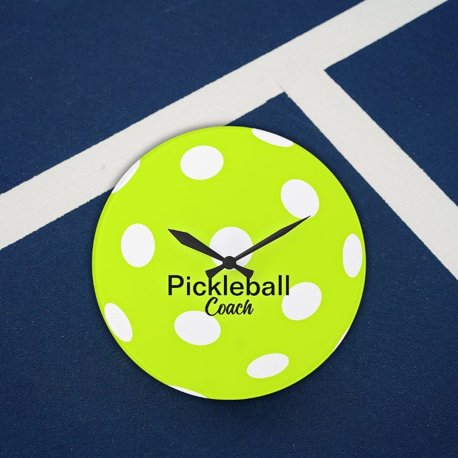 Personalisierter Pickleball-Coach gelb Große Wanduhr (Von Creator hochgeladen)