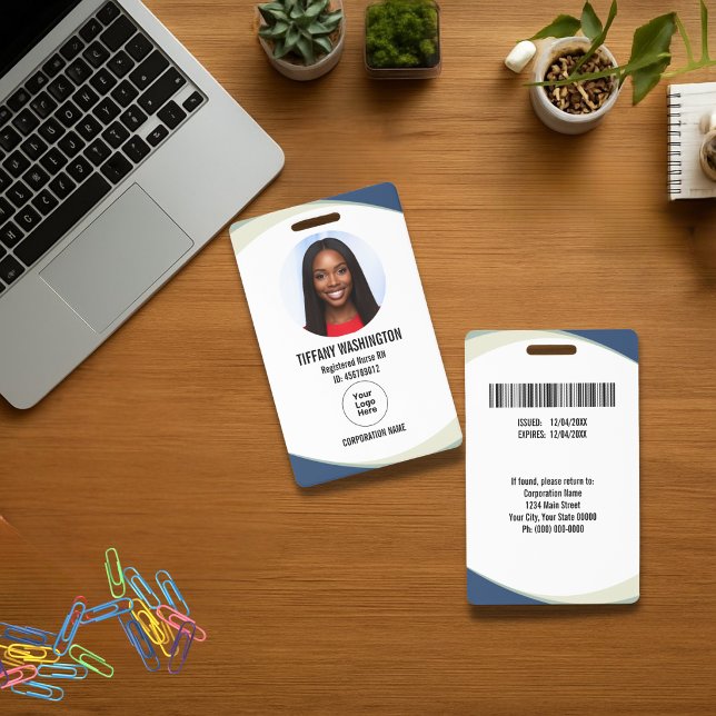 Personalisierter professioneller Mitarbeiter Fotoa Ausweis (The perfect blend of security and style. This badge features your photo and easy-to-read details.)