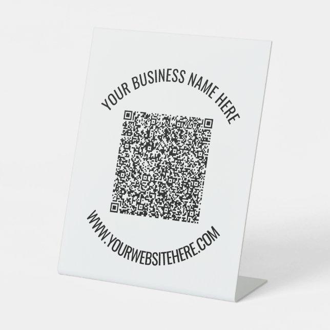 Personalisierter QR-Code und benutzerdefiniertes M Sockelschild (Vorderseite)