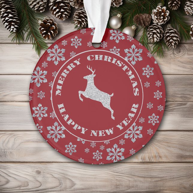 Personalisierter Red Silver Snowflake Rentier Ornament (Von Creator hochgeladen)