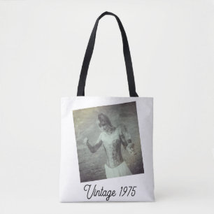 Personalisierter Retro-Stil mit individuellem Jahr