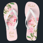 Personalisierter Rosa-Blumenstrauß Gedreht Flip Flops<br><div class="desc">Diese personalisierten Flip Flops zeichnen sich durch ein elegantes ästhetisches Design der rosa Peony Blume Aquarellmalerei aus. Die wunderschönen Flip Flops sind ein unvergessliches Geschenk für Hochzeitsfeier-Mitglieder: Braut, Brautmädchen, Brautmutter, Trauzeugin... Sie fügen Ihrem Hochzeitstag, Junggeselinnen-Abschied oder anderen Feierlichkeiten eine stilvolle Glamour hinzu. Strich Anpassen Sie es mit Ihrer Formulierung durch...</div>