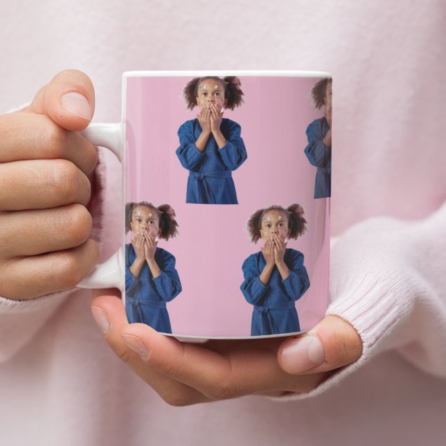 Personalisierter Rosa-Fotocollage-Kindergeburtstag Jumbo-Tasse (Von Creator hochgeladen)