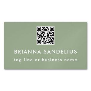 Personalisierter Salbeigrüner Moderner Skript-QR-C Magnetische Visitenkarte