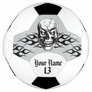 Personalisierter Schädel und Flammen Fußball