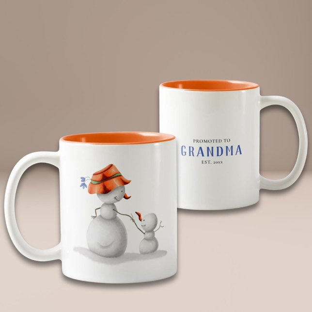 Personalisierter Schneemann für Oma Zweifarbige Tasse (Von Creator hochgeladen)