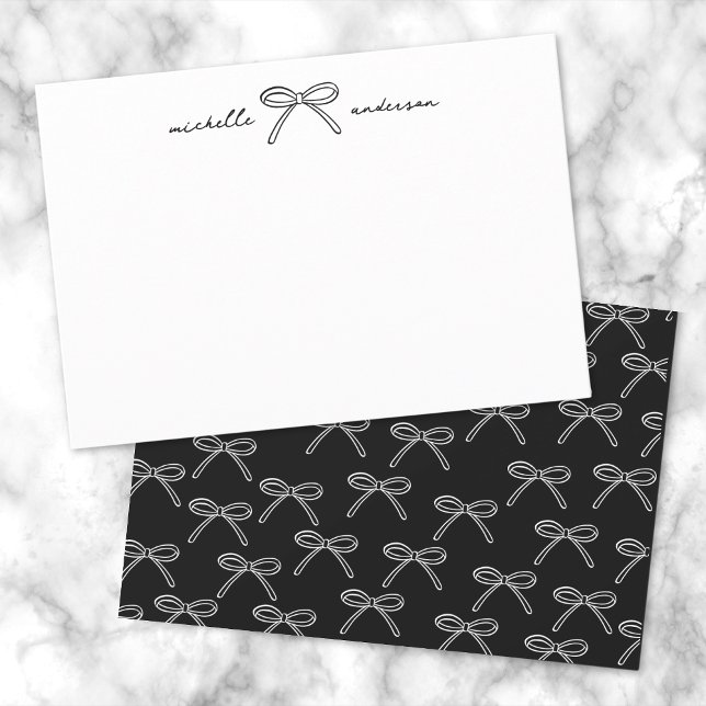 Personalisierter Schwarz-weißer Bogen Mitteilungskarte (Personalized Black White Bow Name Note Card)