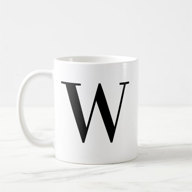 Personalisierter schwarzer Monogramm-Buchstabe W Kaffeetasse (Links)