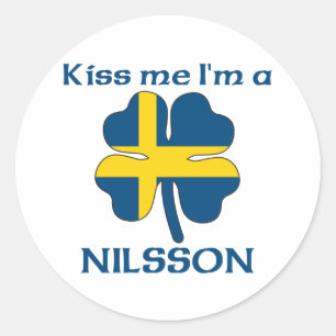 Personalisierter schwedischer Kuss Ich bin Nilsson Runder Aufkleber