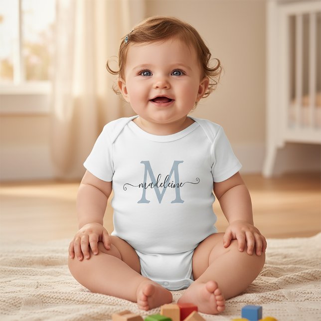 Personalisierter Skriptname Monogramm Babyblau Baby Strampler (Von Creator hochgeladen)