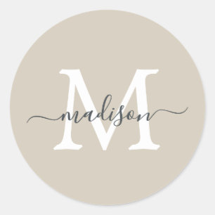 Personalisierter Skriptname Monogramm Warmbeige Runder Aufkleber