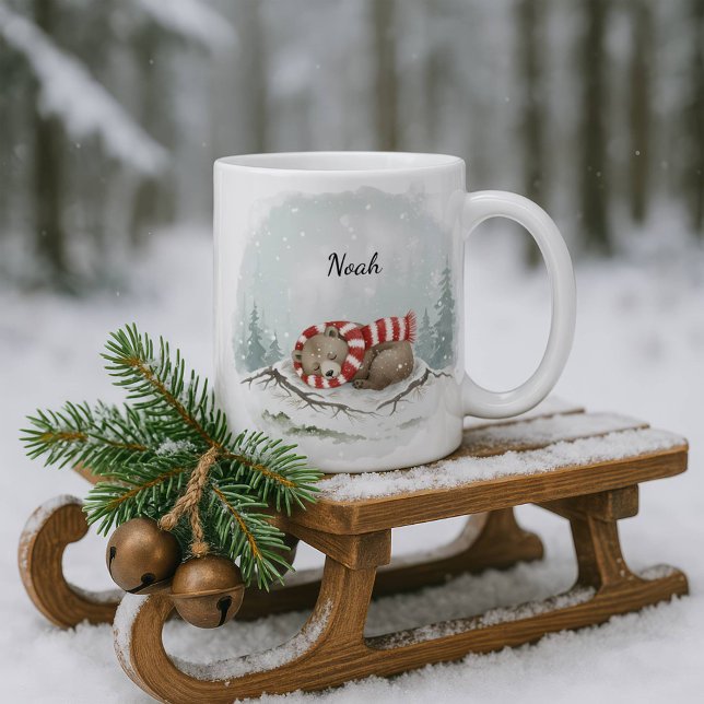 Personalisierter Sleeping Bear Winter-Kaffeebecher Kaffeetasse (Von Creator hochgeladen)