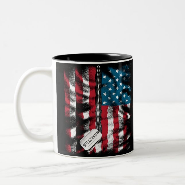 Personalisierter Soldat, Hund Tag USA - Flagge Zweifarbige Tasse (Links)
