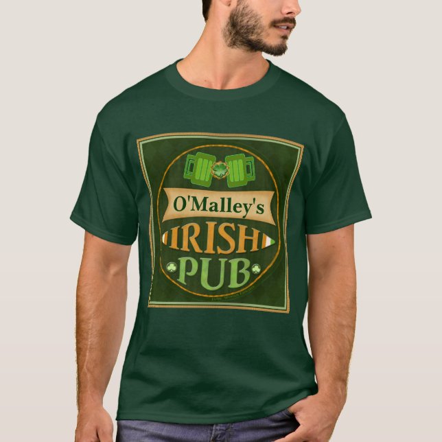 Personalisierter St Patrick Tagesirischer Pub-T - T-Shirt (Vorderseite)