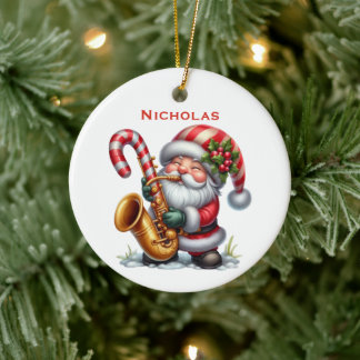 Personalisierter süßer Santa-Gnom, der Saxophon sp Keramik Ornament