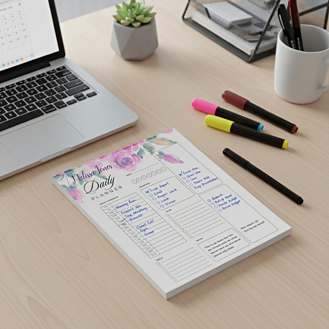 personalisierter Tagesplaner in rosa Blumen Notizblock (Von Creator hochgeladen)