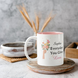 Personalisierter Täglich Gibst Du Liebe Floral Mut Zweifarbige Tasse