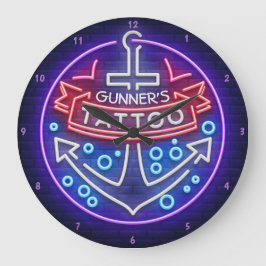 Personalisierter Tattoo Shop Nautic Neon Style Große Wanduhr