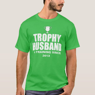 Personalisierter Trophäe-Ehemann im Training T-Shirt