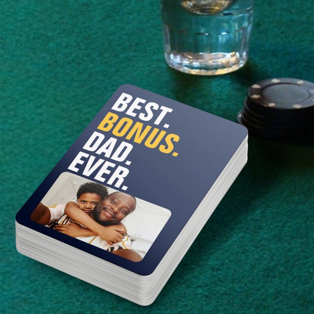 Personalisierter Vatertag Bester Bonus Vater je Spielkarten (Personalized Fathers Day Best Bonus Dad Ever Playing Cards from Ricaso. The stepdad that stepped up)