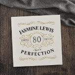 Personalisierter Vintager Geburtstag bis Vollendun Serviette<br><div class="desc">Schwarzes Gold und beige Spaß Vintag,  bis zur Perfektion Geburtstagsnapkins für Erwachsene,  ideal für alle Altersfeiern,  oder andere Anlässe. Passen Sie es mit Ihrem eigenen Namen und Text an.</div>