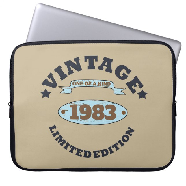 Personalisierter Vintager Geburtstag Laptopschutzhülle (Vorderseite)